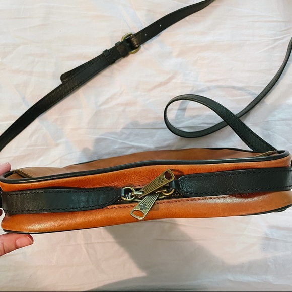 Patricia Nash Vintage Crossbody Purse - Picture 6 of 9